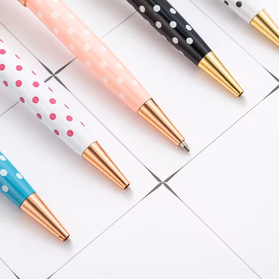 Trending Fashion Stationery Hot Sale School Supply Greenwill Removable Refillable Black, Blue, Red, Green, Pink, Purple Rubber Soft Grip Gel Pen (KP18002)